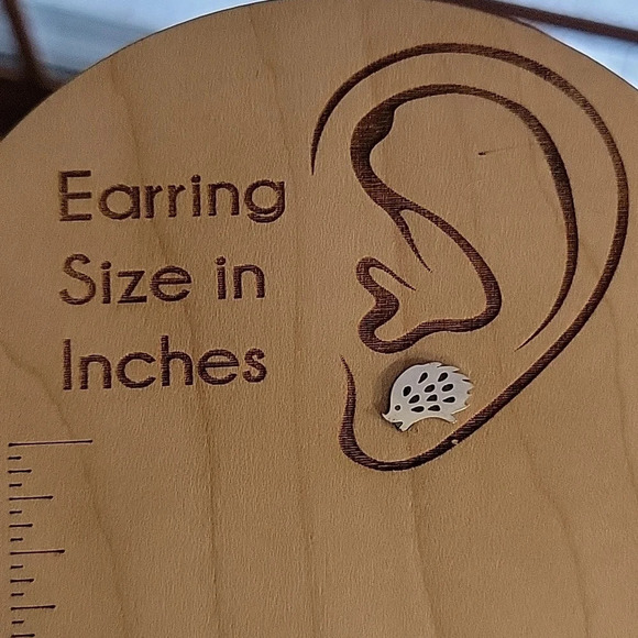 Hedgehog Stud Earrings - Picture 5 of 6